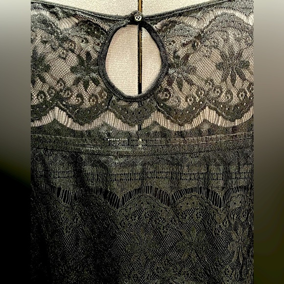 Max Edition Black Lace Sheath Party or Cocktail Dress Size 2 - Picture 5 of 8